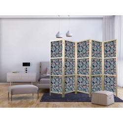 Japanischer Paravent - Fish Among Leaves - Colorful Koi Fish Among Dark Green Water Lily Leaves on a Navy Water Surface